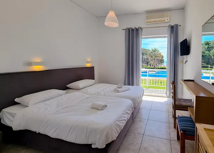 Glyfa Beach Hotel
