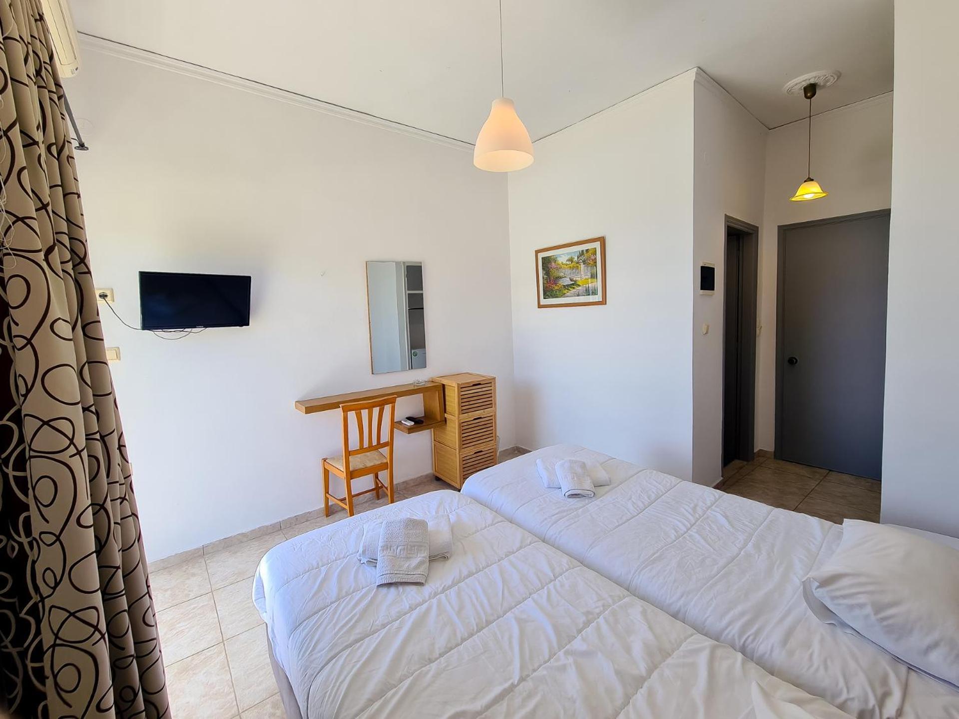 Hotel Glyfa Vartholomio